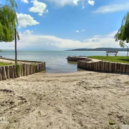 빌라 Elizabeth Vendeghaz Balatonfuzfon A Strandnal
