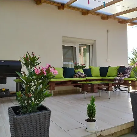 Elizabeth Vendeghaz Balatonfuzfon A Strandnal 빌라 *