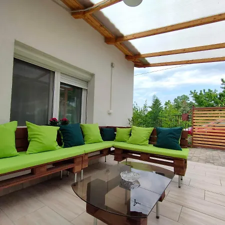 빌라 Elizabeth Vendeghaz Balatonfuzfon A Strandnal *