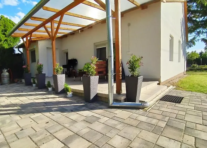 Villa Elizabeth Vendeghaz Balatonfuzfon A Strandnal Balatonfůzfő