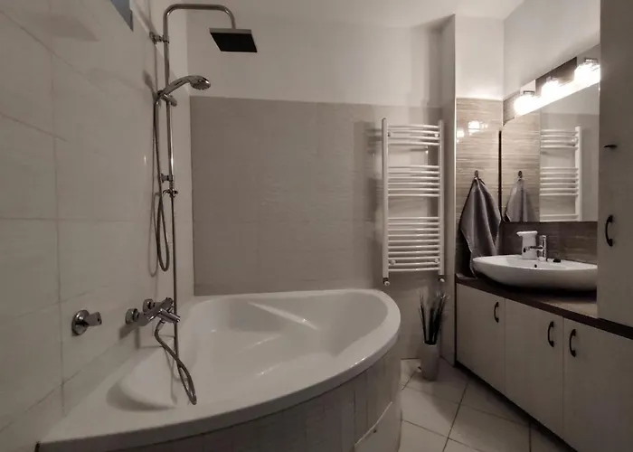 Elizabeth Vendeghaz Balatonfuzfon A Strandnal Balatonfůzfő